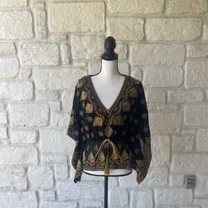 Alice + Olivia Black and Gold Dolman Sleeve Blouse Sz Small NWT